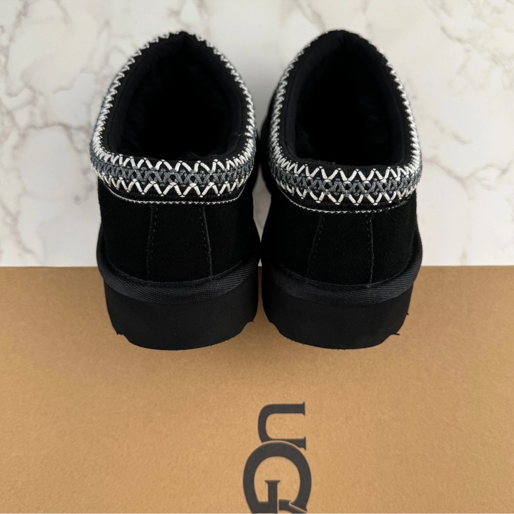 with Box /UGG Tasman Suede upper Slipper Mens Black US 9 - Picture 8 of 9